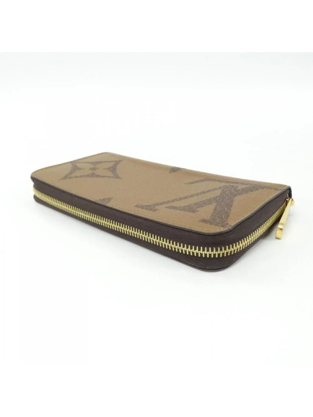 Louis Vuitton Monogram Giant Zippy Wallet